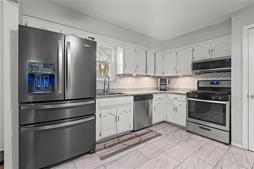 813 NE 113 Terrace