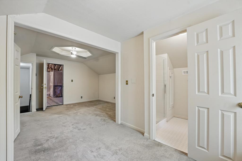 1548 NE Woods Chapel Road