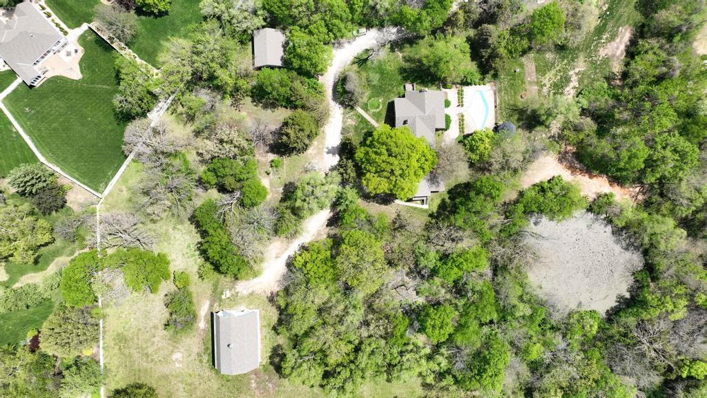 1548 NE Woods Chapel Road