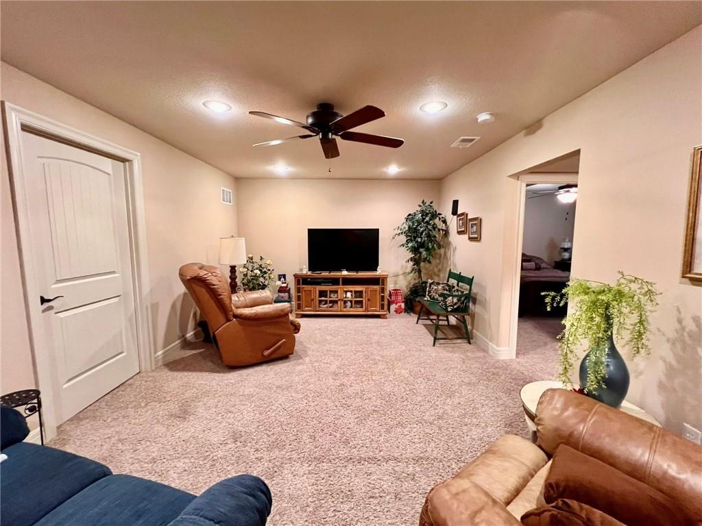 4149 NE Chapel Manor Drive