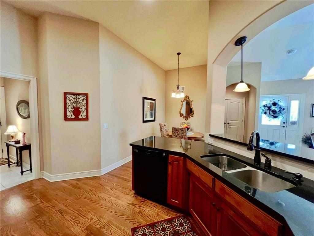 4149 NE Chapel Manor Drive