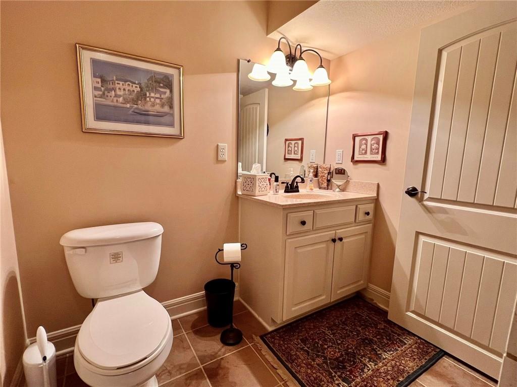 4149 NE Chapel Manor Drive