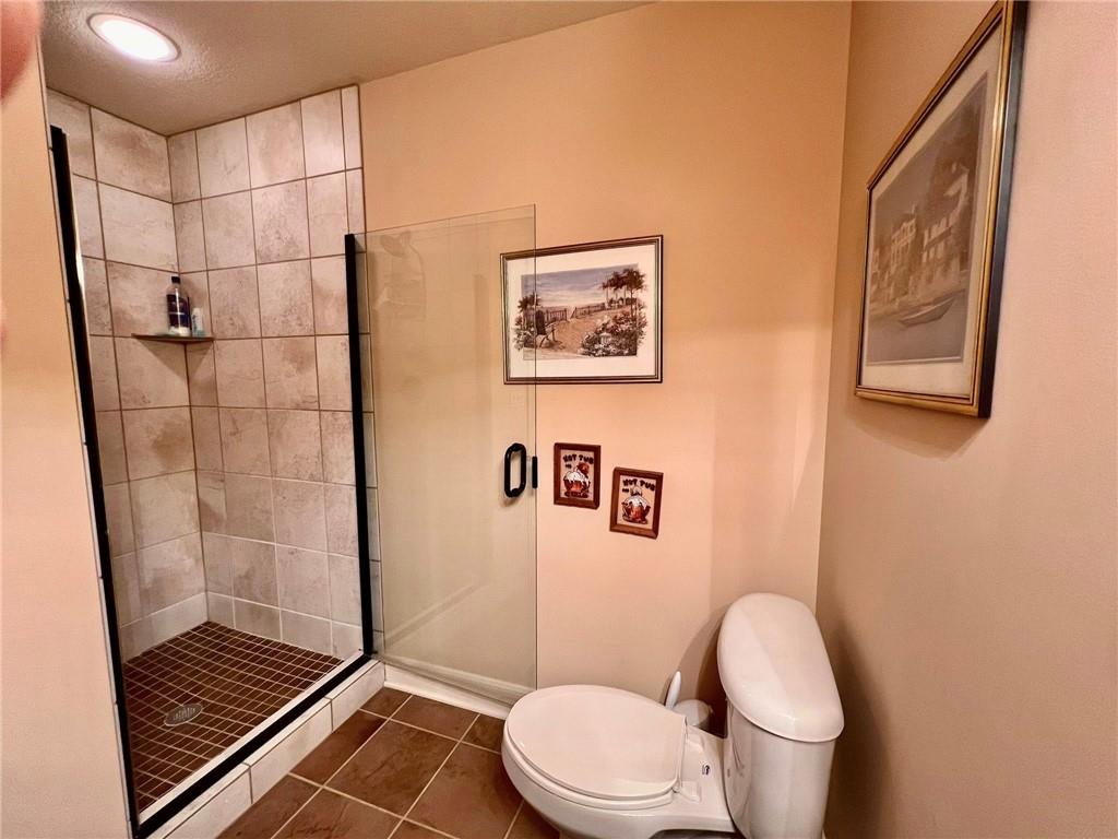 4149 NE Chapel Manor Drive