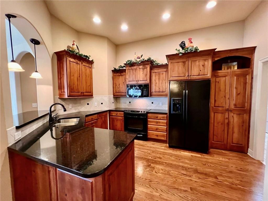 4149 NE Chapel Manor Drive