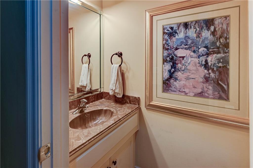 820 SW 36th Street