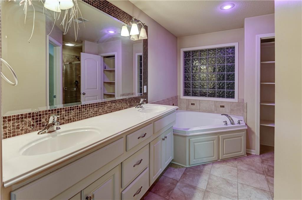 820 SW 36th Street