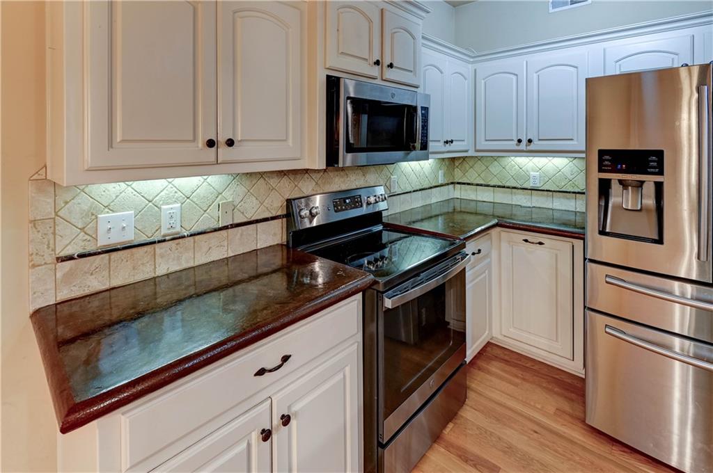 820 SW 36th Street