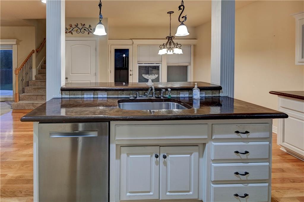 820 SW 36th Street