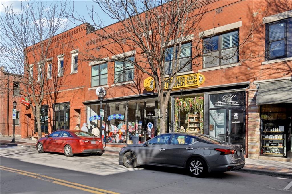 4 NE Green Street