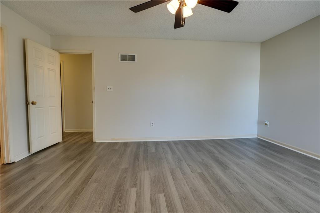 1225 Berry Road