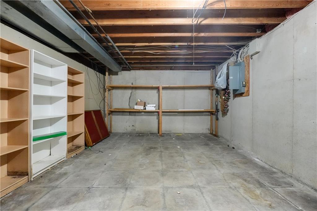 1225 Berry Road