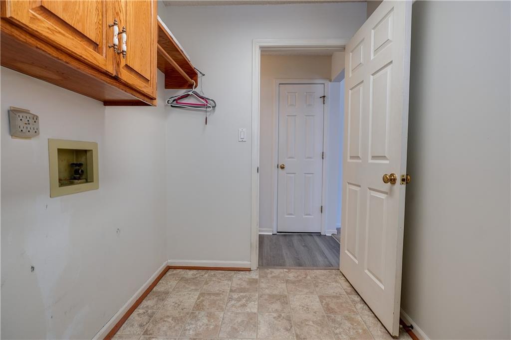 1225 Berry Road