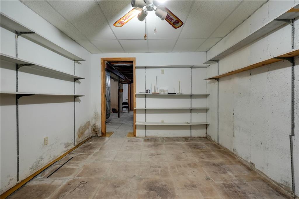 1225 Berry Road