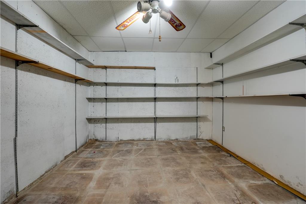 1225 Berry Road