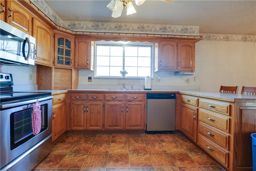 1225 Berry Road