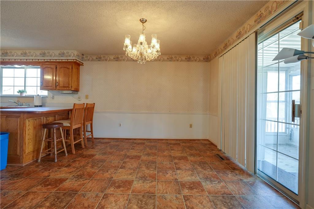 1225 Berry Road