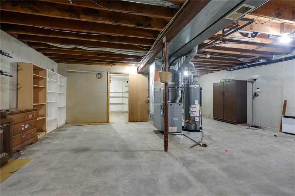 1225 Berry Road