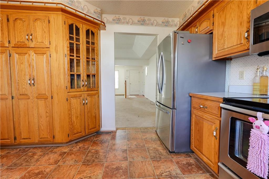 1225 Berry Road
