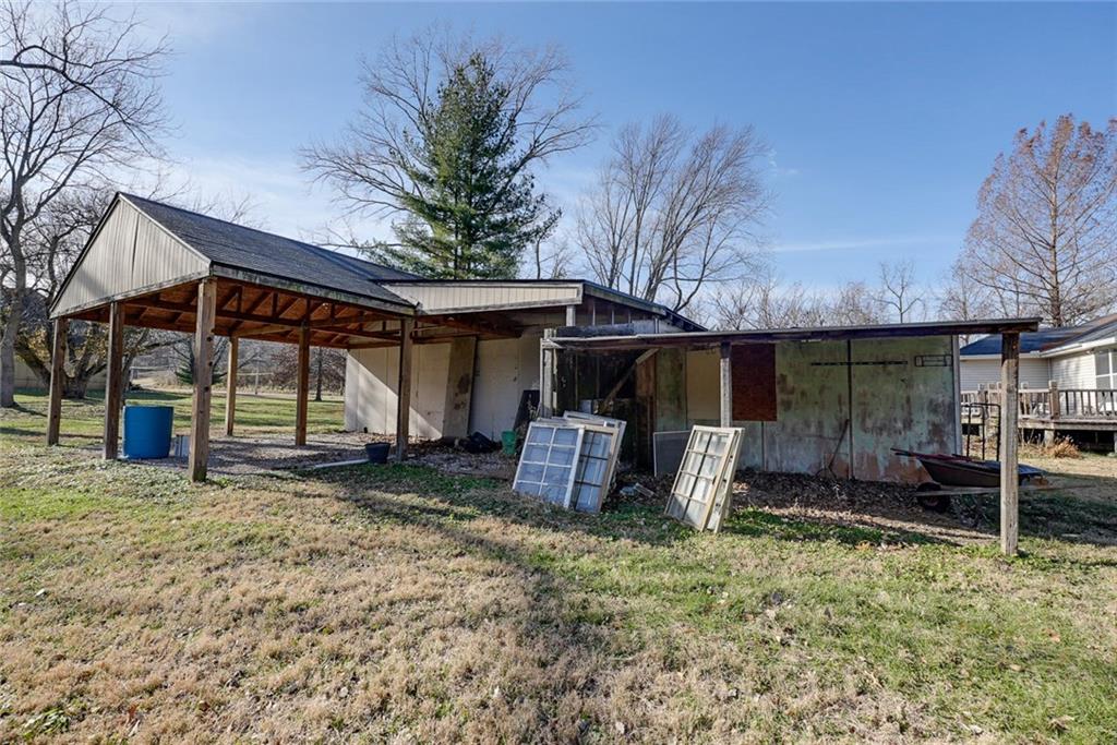1225 Berry Road