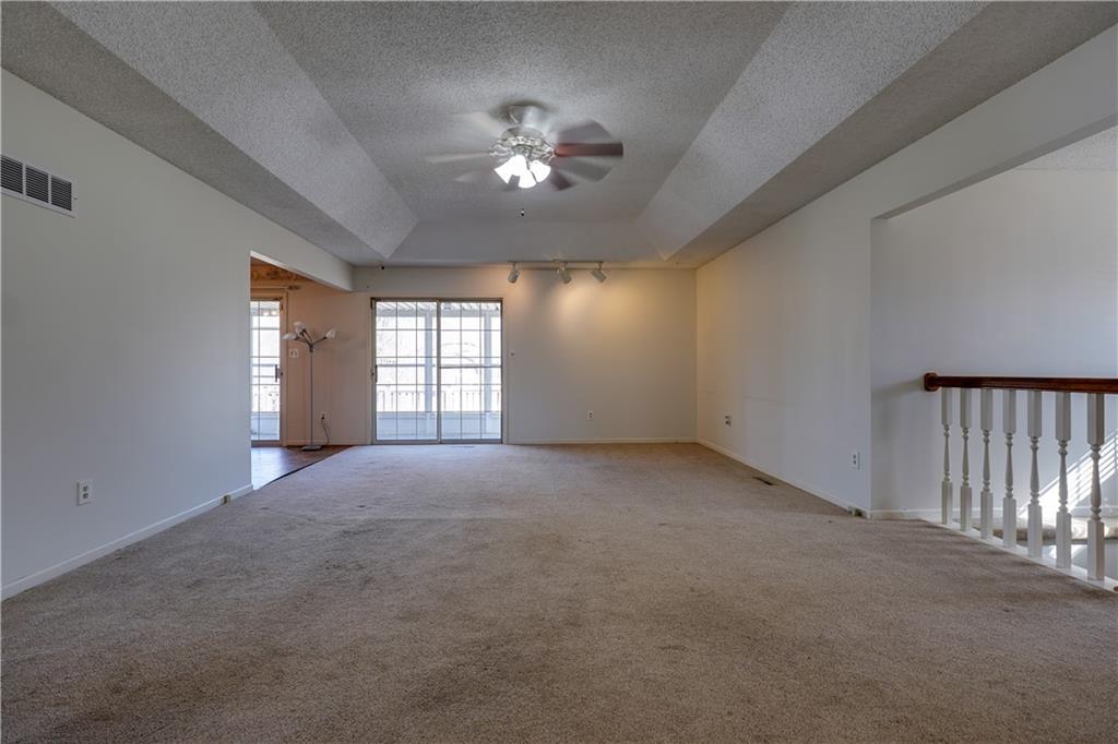 1225 Berry Road