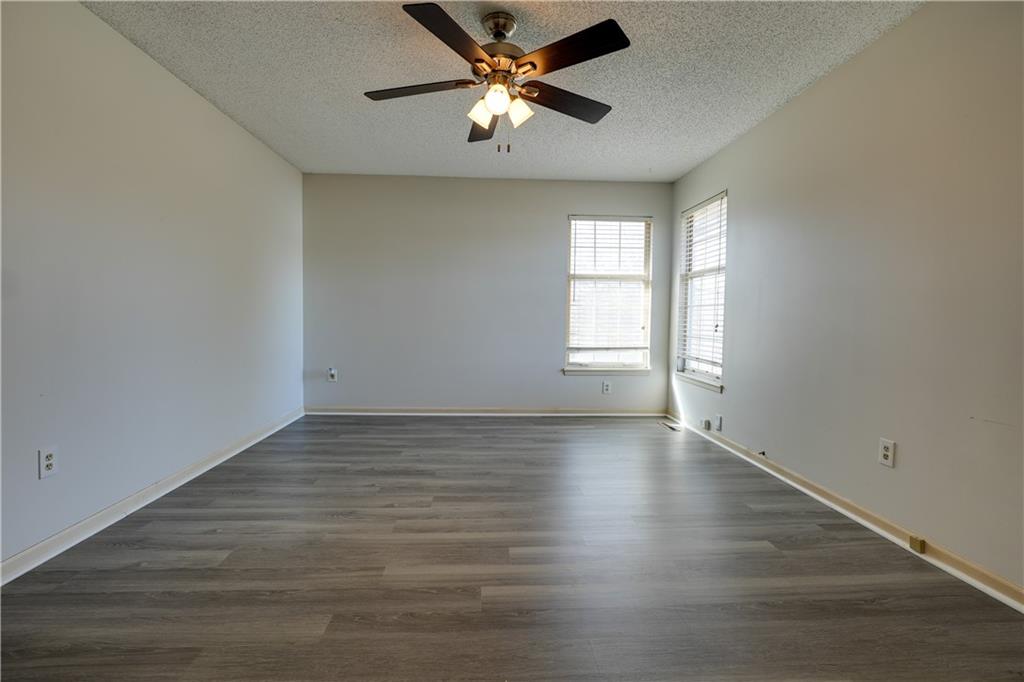 1225 Berry Road