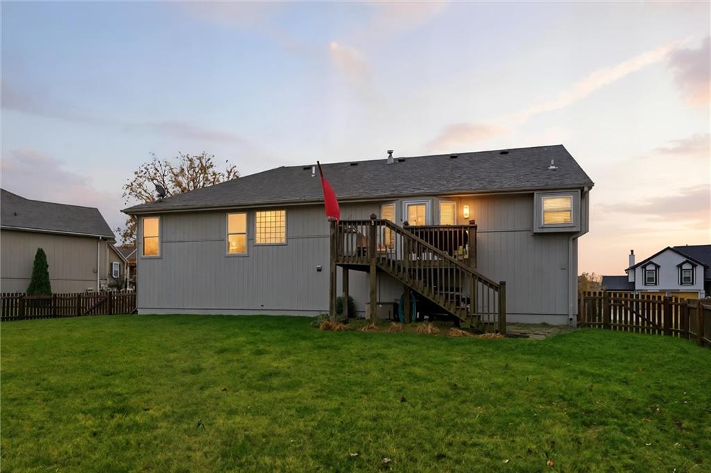328 SW Chatham Court