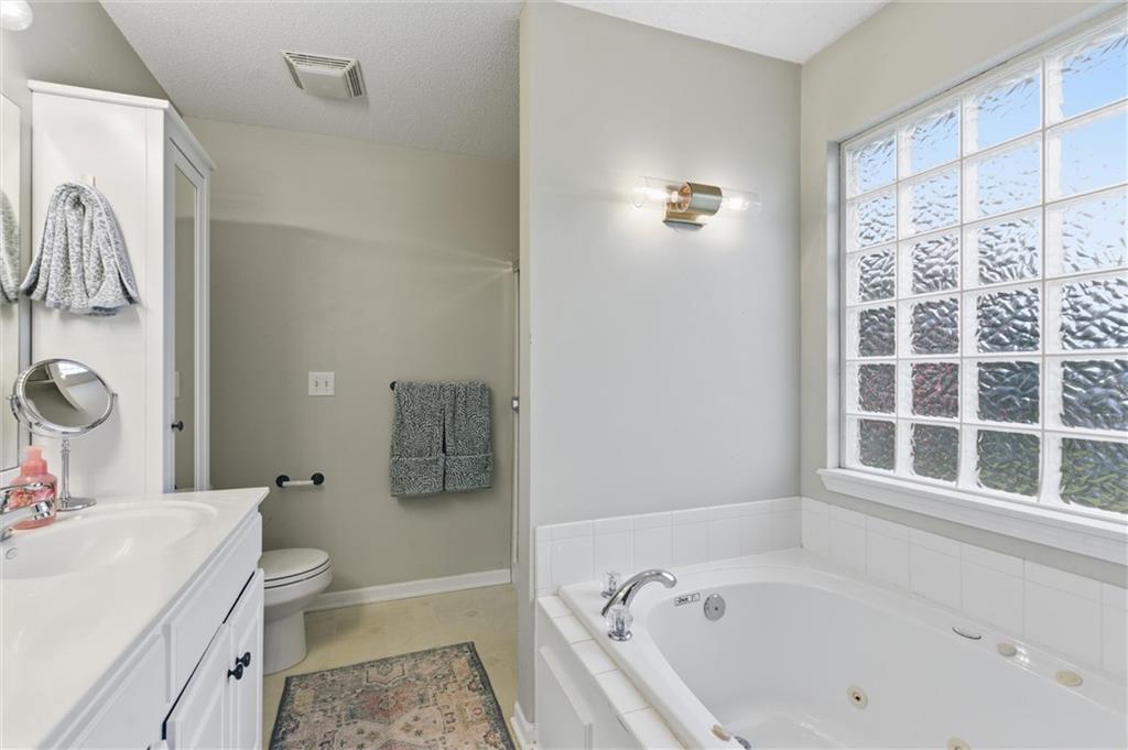 328 SW Chatham Court