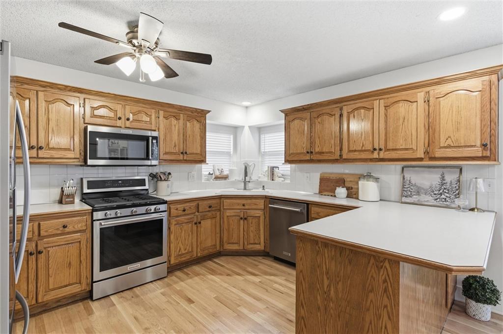 328 SW Chatham Court