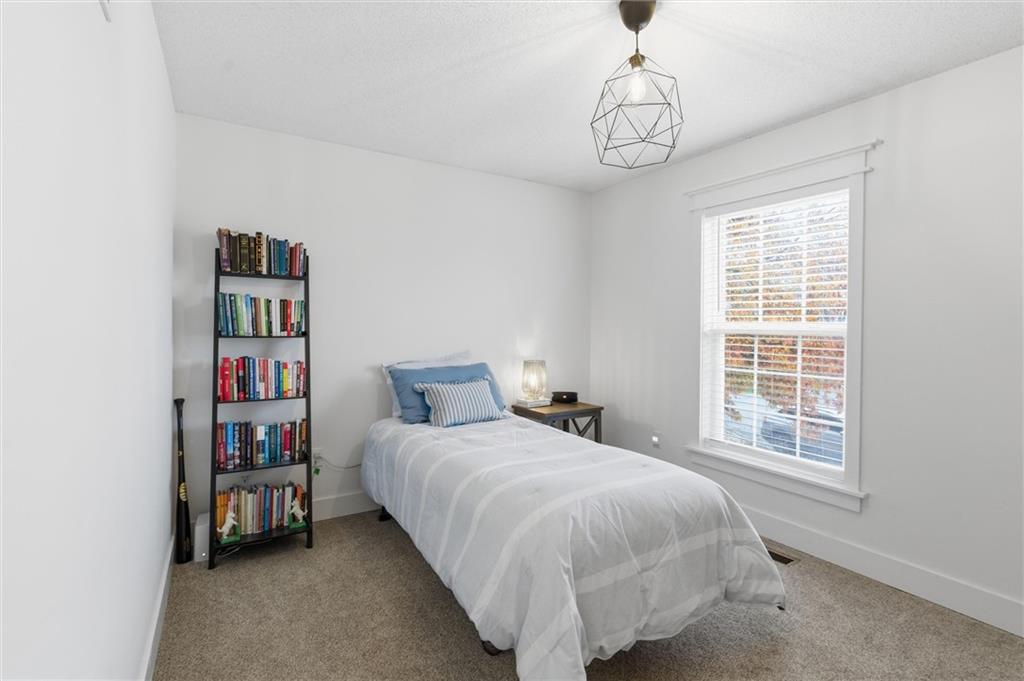 328 SW Chatham Court