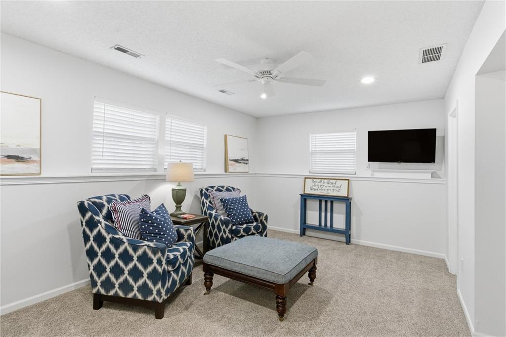 328 SW Chatham Court