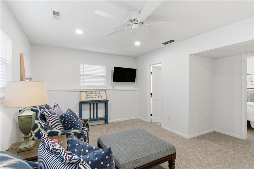328 SW Chatham Court