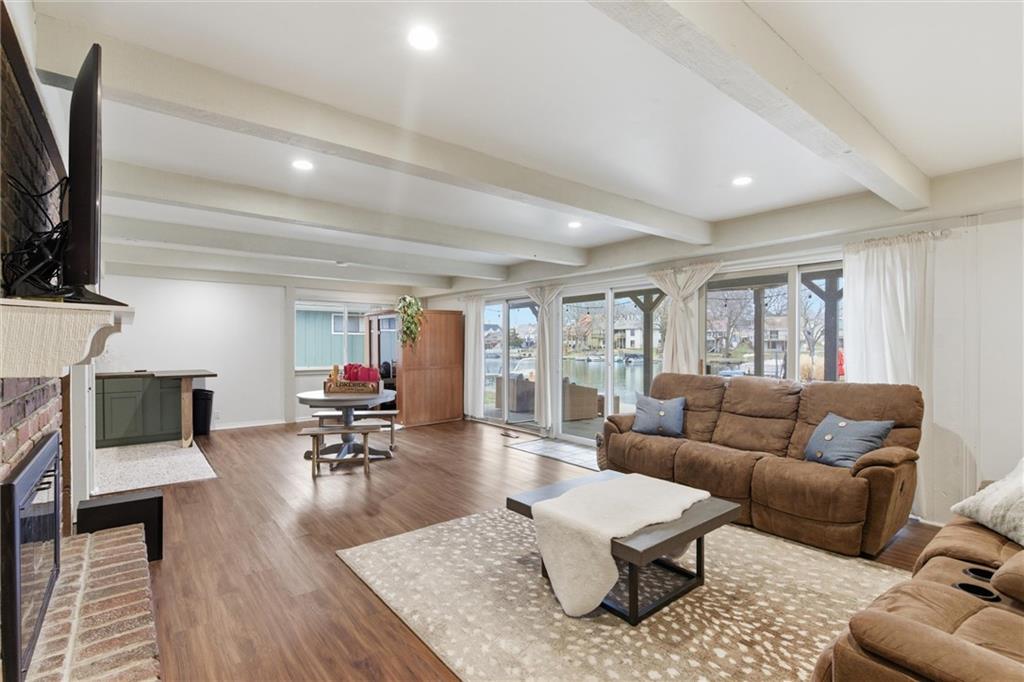 33 Anchor Drive