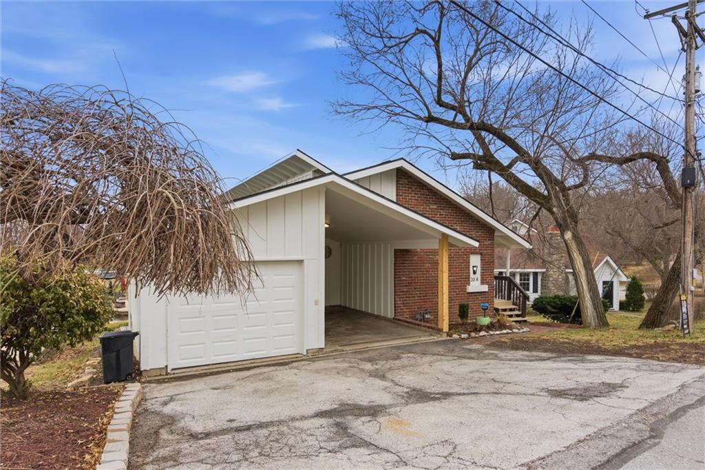 33 Anchor Drive