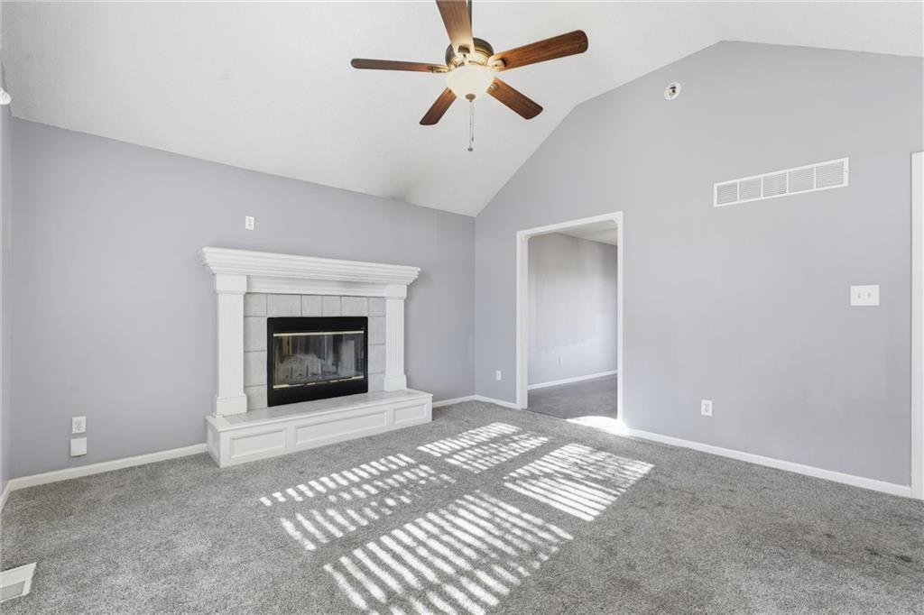 1214 SW Windcrest Court