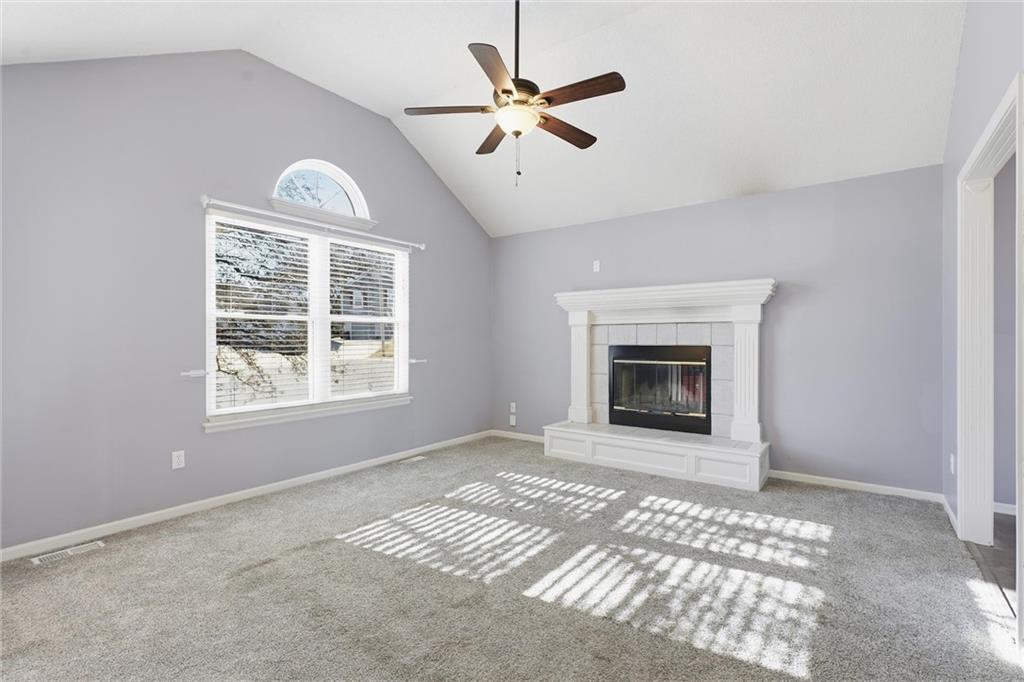 1214 SW Windcrest Court