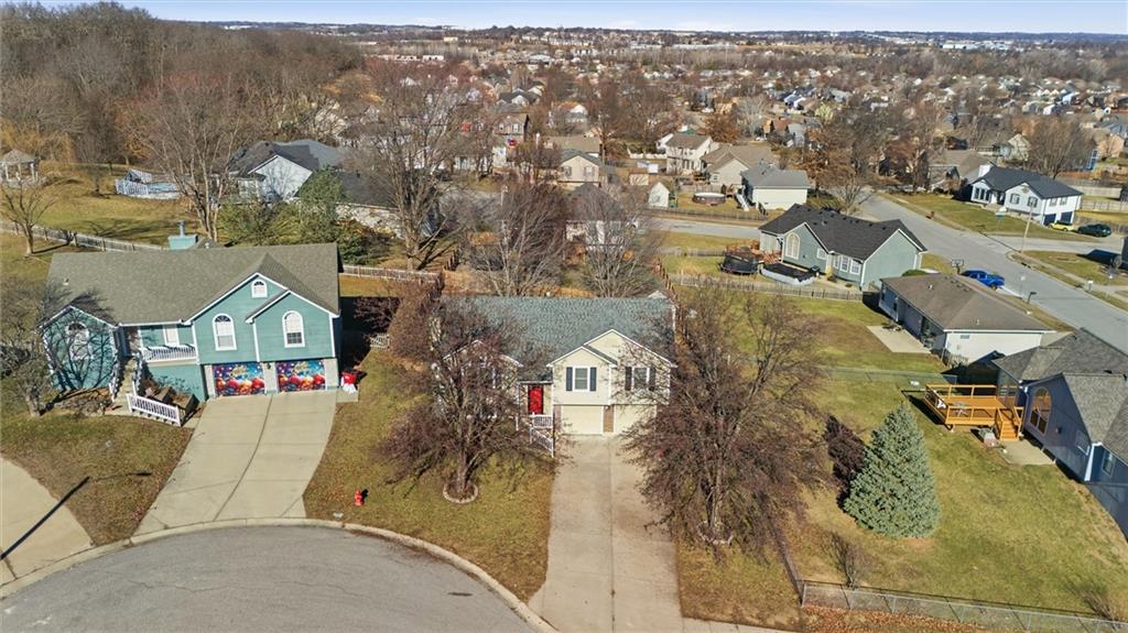 1214 SW Windcrest Court
