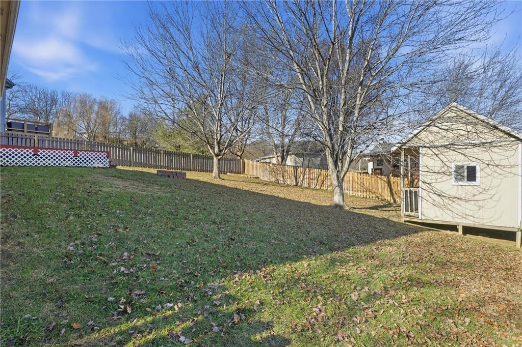 1214 SW Windcrest Court