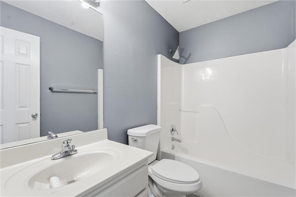 1214 SW Windcrest Court