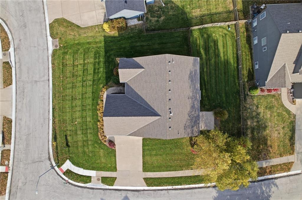 1009 SW Blazing Star Drive