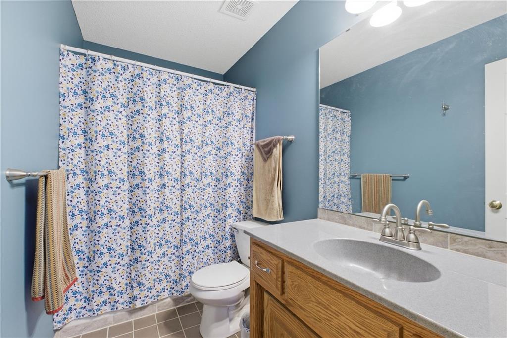 1009 SW Blazing Star Drive