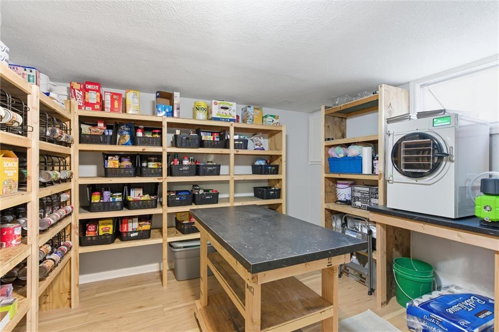 308 SE Colony Drive