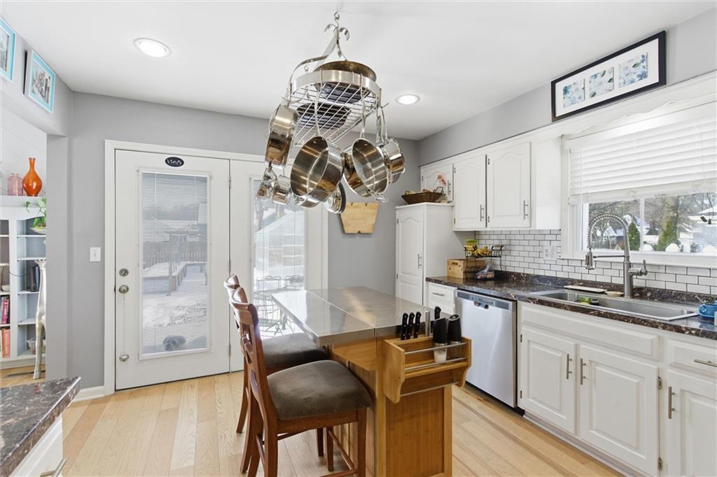 308 SE Colony Drive