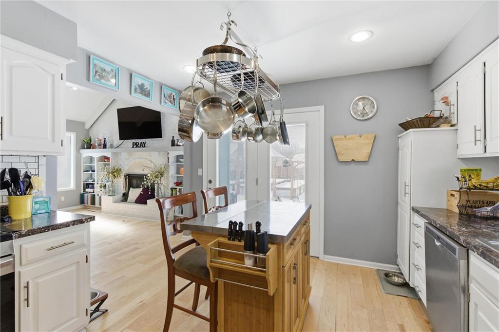308 SE Colony Drive