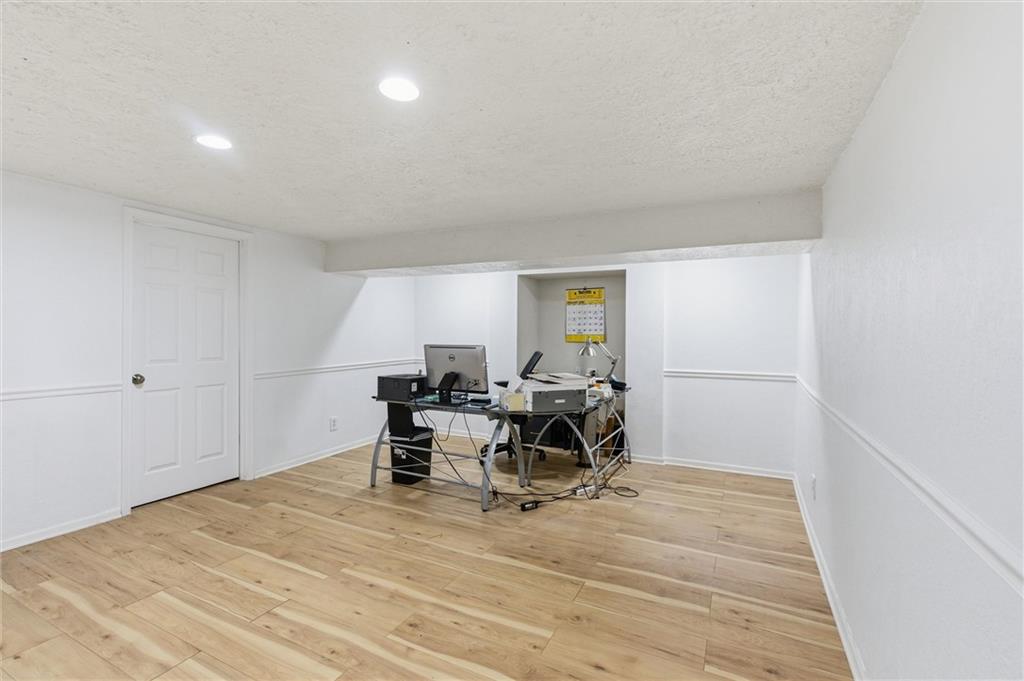 308 SE Colony Drive