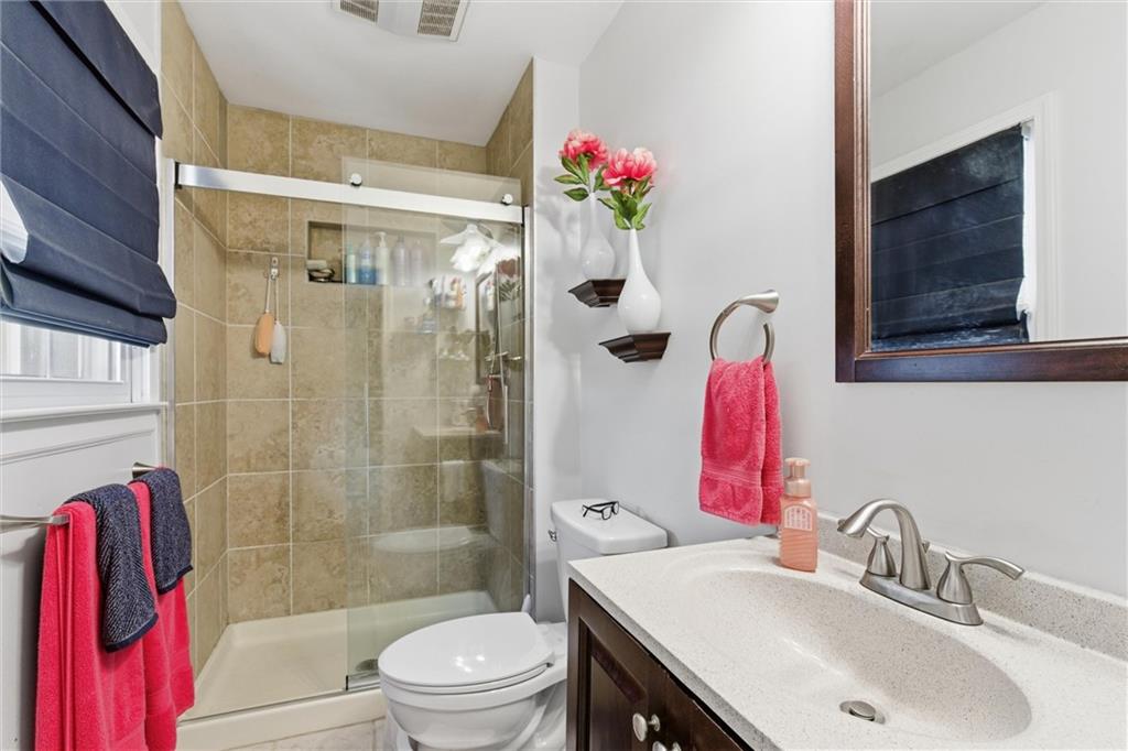 308 SE Colony Drive