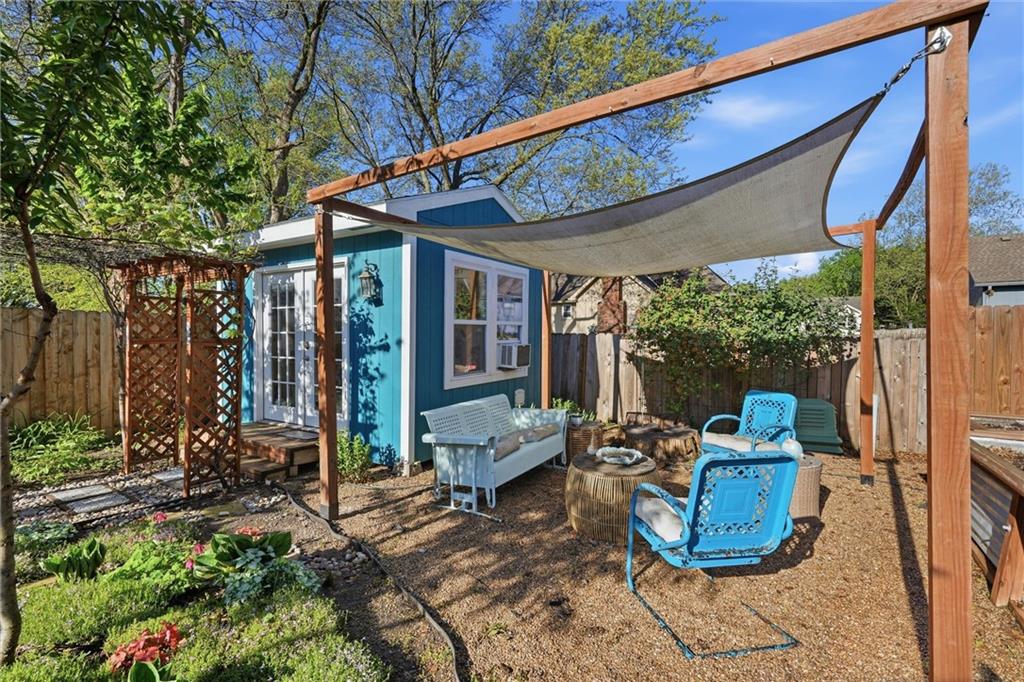 308 SE Colony Drive