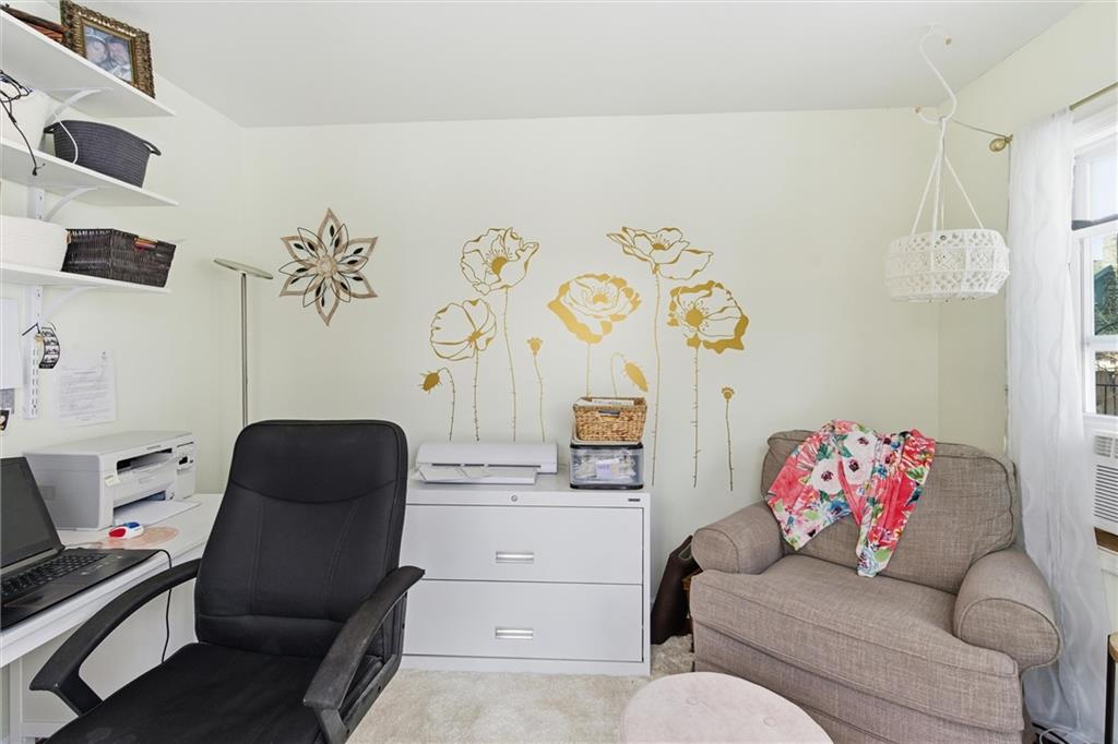 308 SE Colony Drive