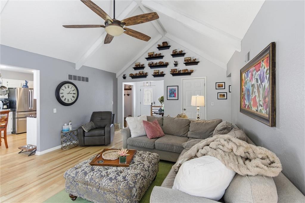 308 SE Colony Drive
