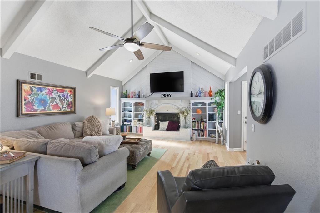 308 SE Colony Drive