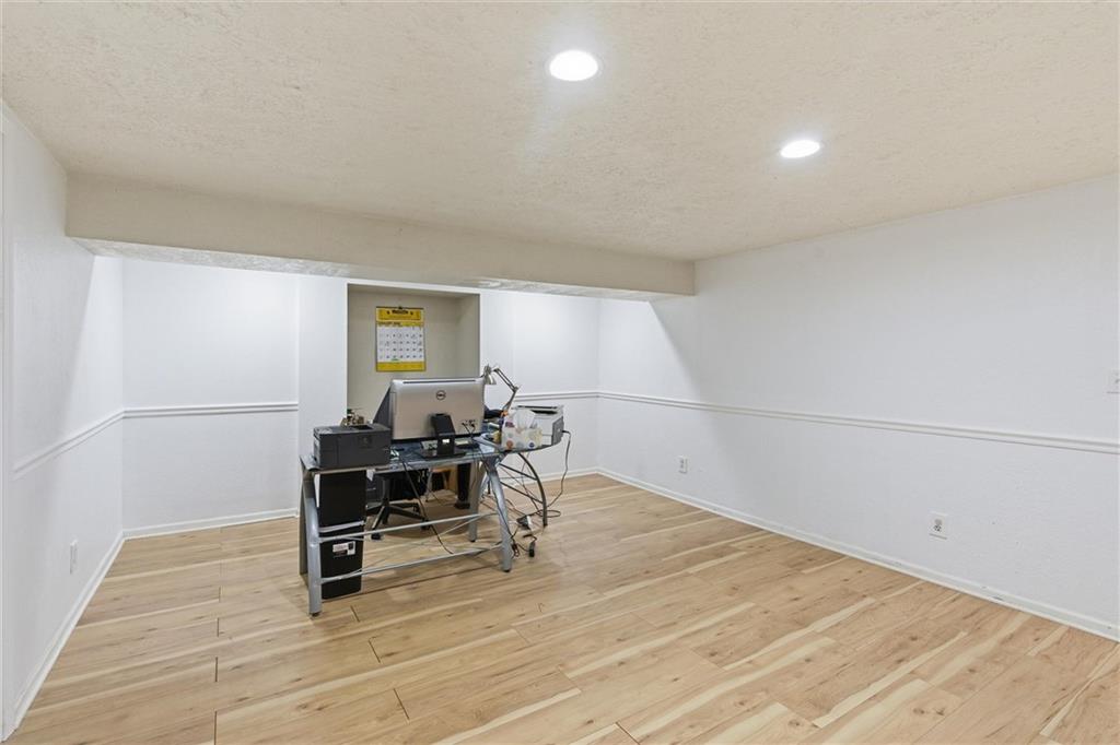 308 SE Colony Drive